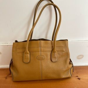 TODS purse excellent condition